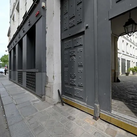 Small Studio Next To Invalides Apartman