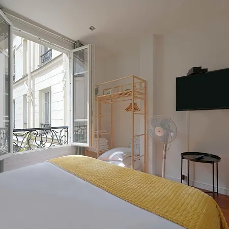 Small Studio Next To Invalides